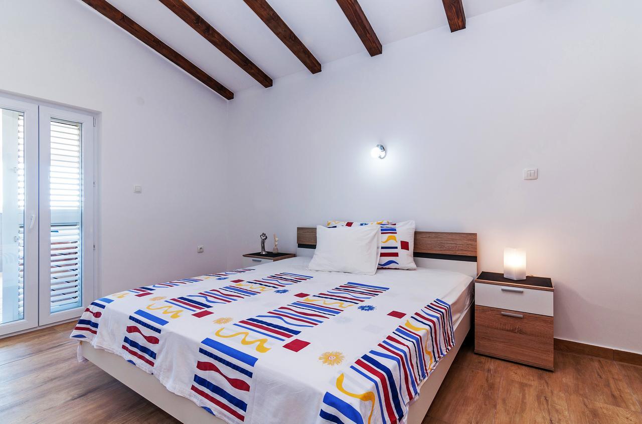 Apartment Tony With Private Pool Sukosan Bagian luar foto